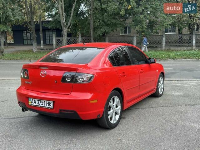 Красный Мазда 3, объемом двигателя 2 л и пробегом 300 тыс. км за 3900 $, фото 4 на Automoto.ua