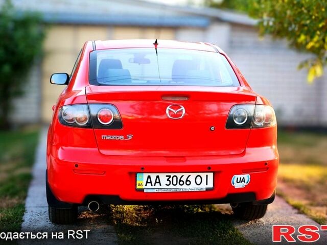 Красный Мазда 3, объемом двигателя 2 л и пробегом 203 тыс. км за 5600 $, фото 1 на Automoto.ua