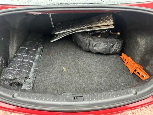 Красный Мазда 3, объемом двигателя 2 л и пробегом 199 тыс. км за 6800 $, фото 11 на Automoto.ua