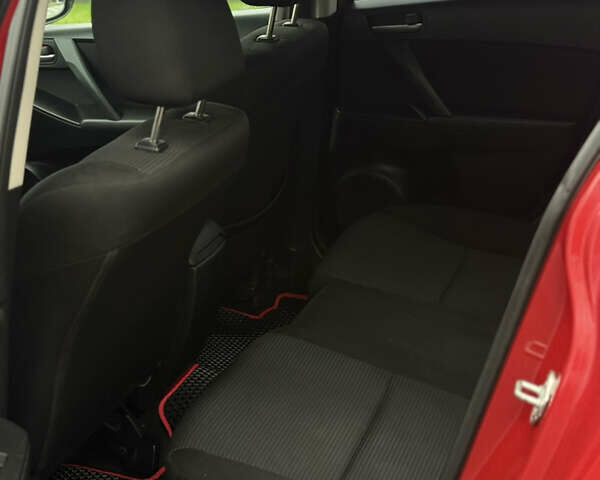 Червоний Мазда 3, об'ємом двигуна 1.6 л та пробігом 212 тис. км за 7800 $, фото 11 на Automoto.ua