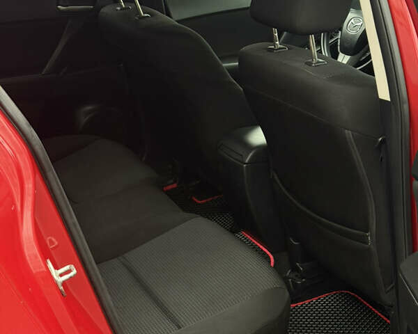 Червоний Мазда 3, об'ємом двигуна 1.6 л та пробігом 212 тис. км за 7800 $, фото 17 на Automoto.ua