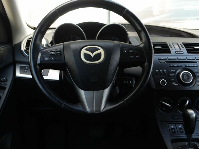 Червоний Мазда 3, об'ємом двигуна 1.6 л та пробігом 140 тис. км за 8700 $, фото 10 на Automoto.ua