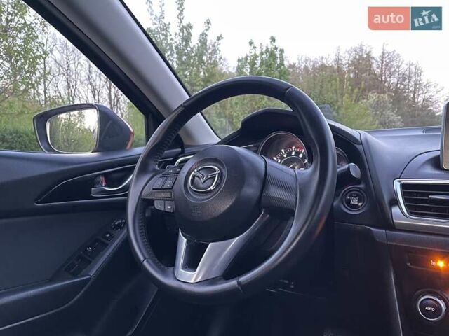 Красный Мазда 3, объемом двигателя 1.5 л и пробегом 95 тыс. км за 13300 $, фото 118 на Automoto.ua