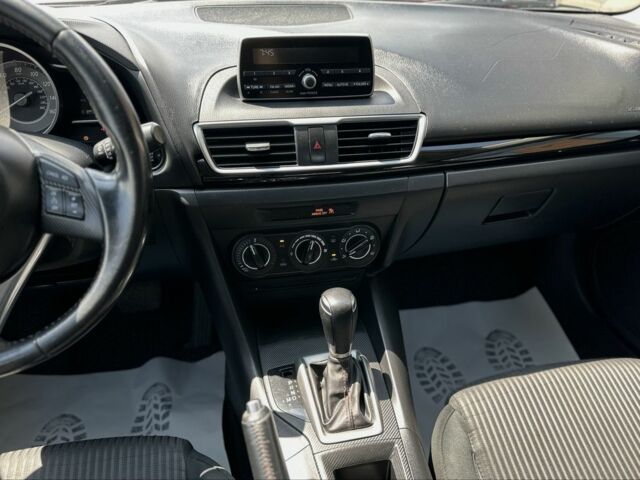 Красный Мазда 3, объемом двигателя 2 л и пробегом 128 тыс. км за 9500 $, фото 18 на Automoto.ua