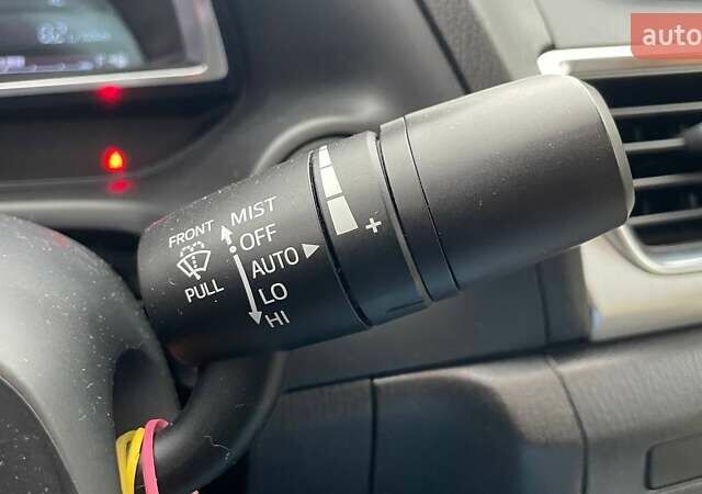 Красный Мазда 3, объемом двигателя 2.49 л и пробегом 172 тыс. км за 11990 $, фото 17 на Automoto.ua