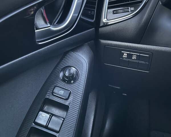 Красный Мазда 3, объемом двигателя 1.5 л и пробегом 95 тыс. км за 13300 $, фото 121 на Automoto.ua