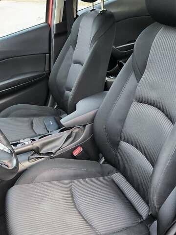 Червоний Мазда 3, об'ємом двигуна 1.5 л та пробігом 86 тис. км за 12800 $, фото 12 на Automoto.ua