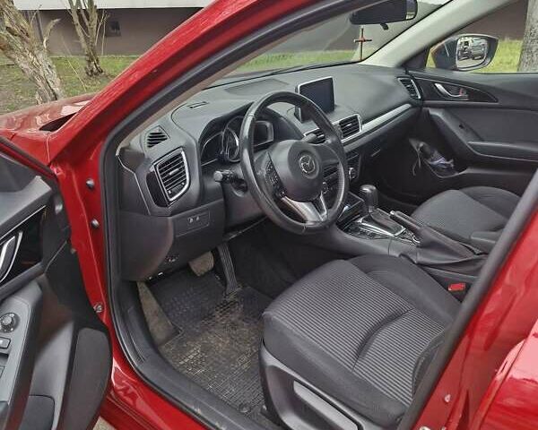 Красный Мазда 3, объемом двигателя 1.5 л и пробегом 53 тыс. км за 12500 $, фото 6 на Automoto.ua