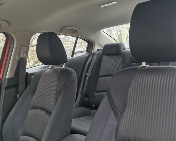 Красный Мазда 3, объемом двигателя 1.5 л и пробегом 53 тыс. км за 12500 $, фото 2 на Automoto.ua