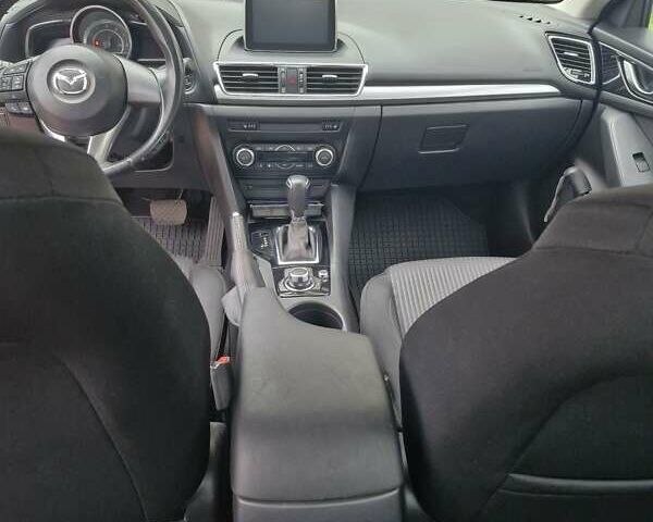 Красный Мазда 3, объемом двигателя 1.5 л и пробегом 53 тыс. км за 12500 $, фото 1 на Automoto.ua