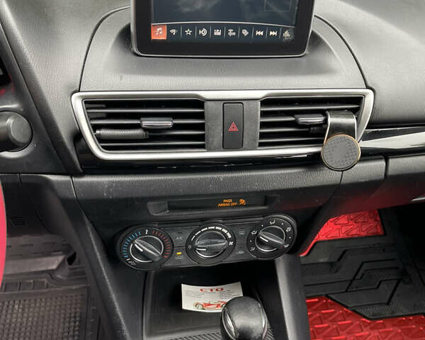 Красный Мазда 3, объемом двигателя 2 л и пробегом 224 тыс. км за 8900 $, фото 10 на Automoto.ua