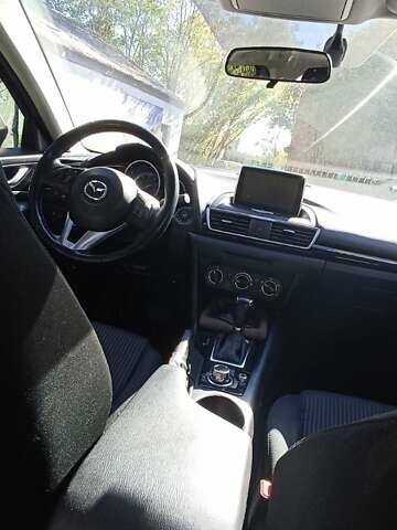 Красный Мазда 3, объемом двигателя 2 л и пробегом 112 тыс. км за 11500 $, фото 1 на Automoto.ua