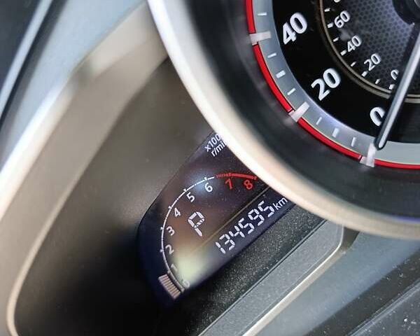 Красный Мазда 3, объемом двигателя 2 л и пробегом 135 тыс. км за 12800 $, фото 11 на Automoto.ua