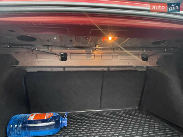 Красный Мазда 3, объемом двигателя 1.5 л и пробегом 125 тыс. км за 13600 $, фото 18 на Automoto.ua