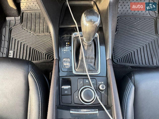 Красный Мазда 3, объемом двигателя 2.5 л и пробегом 100 тыс. км за 13000 $, фото 10 на Automoto.ua