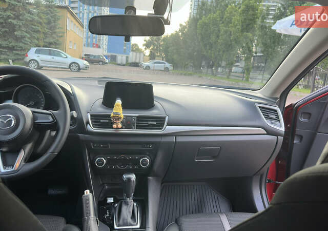 Красный Мазда 3, объемом двигателя 1.5 л и пробегом 130 тыс. км за 15100 $, фото 4 на Automoto.ua