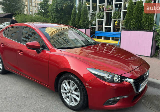 Красный Мазда 3, объемом двигателя 1.5 л и пробегом 130 тыс. км за 15100 $, фото 7 на Automoto.ua