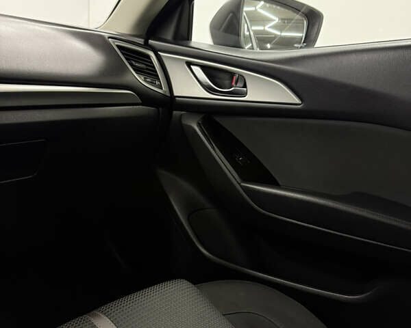 Червоний Мазда 3, об'ємом двигуна 1.5 л та пробігом 78 тис. км за 14600 $, фото 21 на Automoto.ua