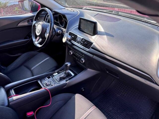 Красный Мазда 3, объемом двигателя 1.5 л и пробегом 103 тыс. км за 16500 $, фото 12 на Automoto.ua