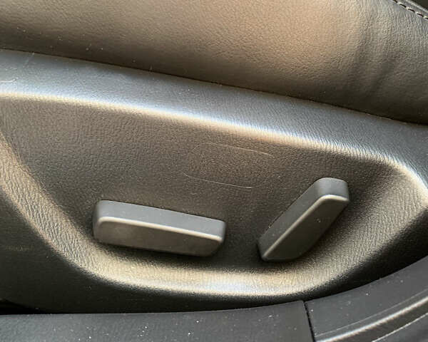 Червоний Мазда 3, об'ємом двигуна 2.5 л та пробігом 36 тис. км за 14500 $, фото 6 на Automoto.ua