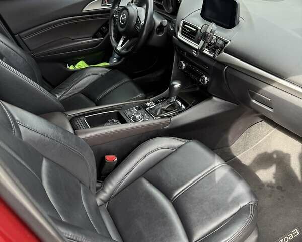 Красный Мазда 3, объемом двигателя 2.5 л и пробегом 106 тыс. км за 12500 $, фото 12 на Automoto.ua