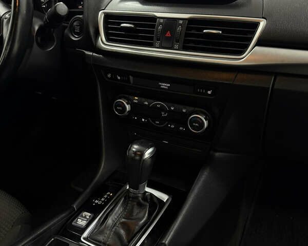 Червоний Мазда 3, об'ємом двигуна 1.5 л та пробігом 78 тис. км за 14600 $, фото 24 на Automoto.ua