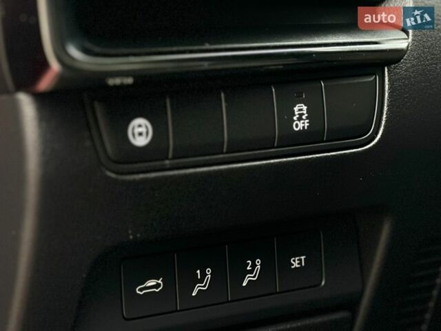 Красный Мазда 3, объемом двигателя 2.49 л и пробегом 66 тыс. км за 16999 $, фото 8 на Automoto.ua