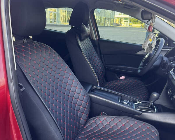 Красный Мазда 3, объемом двигателя 2 л и пробегом 123 тыс. км за 12000 $, фото 13 на Automoto.ua