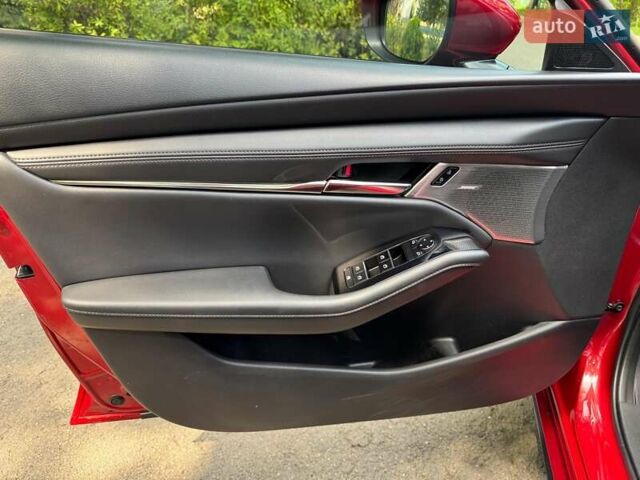 Красный Мазда 3, объемом двигателя 2.5 л и пробегом 112 тыс. км за 19990 $, фото 8 на Automoto.ua