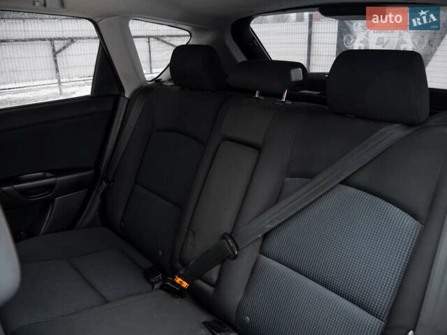 Мазда 3, об'ємом двигуна 1.6 л та пробігом 243 тис. км за 3650 $, фото 11 на Automoto.ua