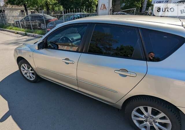 Мазда 3, объемом двигателя 1.6 л и пробегом 157 тыс. км за 4900 $, фото 4 на Automoto.ua