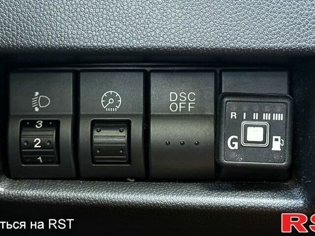Мазда 3, объемом двигателя 1.6 л и пробегом 189 тыс. км за 6650 $, фото 5 на Automoto.ua