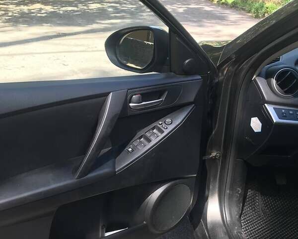 Мазда 3, объемом двигателя 2 л и пробегом 166 тыс. км за 7100 $, фото 6 на Automoto.ua