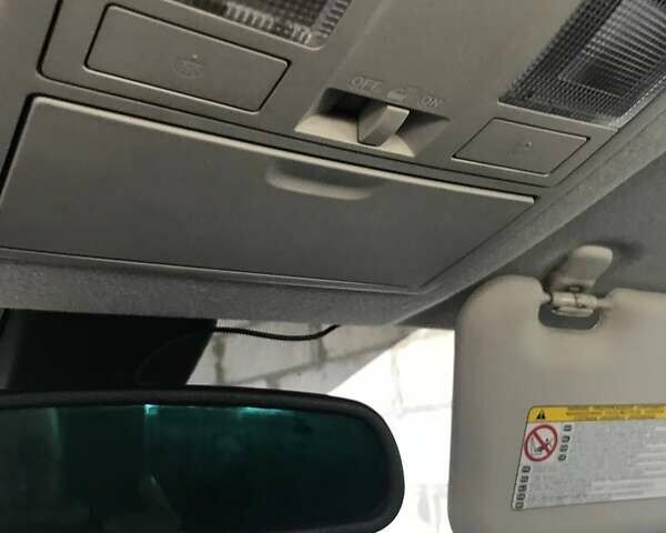 Мазда 3, объемом двигателя 2 л и пробегом 166 тыс. км за 7100 $, фото 9 на Automoto.ua