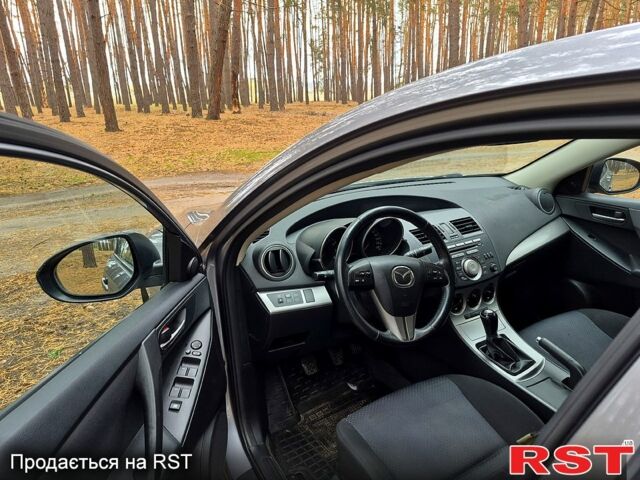 Мазда 3, объемом двигателя 1.6 л и пробегом 194 тыс. км за 7500 $, фото 9 на Automoto.ua