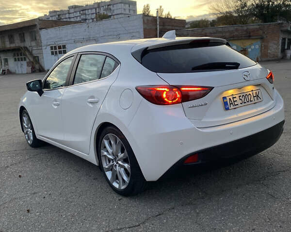 Мазда 3, объемом двигателя 1.5 л и пробегом 148 тыс. км за 11300 $, фото 3 на Automoto.ua
