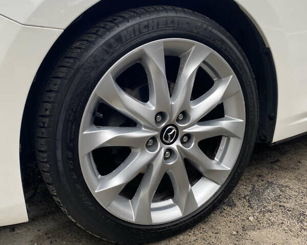 Мазда 3, объемом двигателя 1.5 л и пробегом 148 тыс. км за 11300 $, фото 9 на Automoto.ua