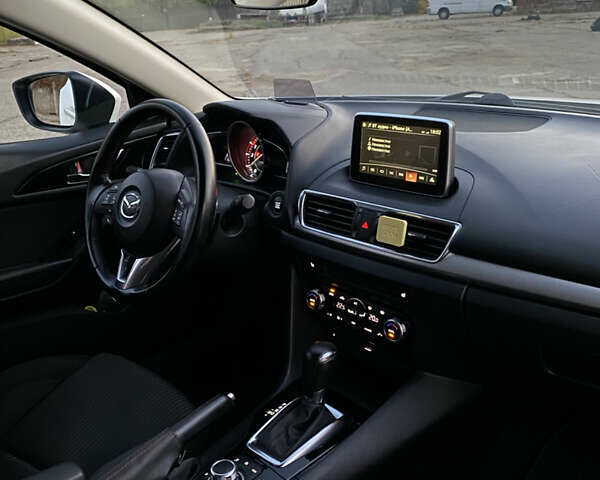 Мазда 3, объемом двигателя 1.5 л и пробегом 148 тыс. км за 11300 $, фото 13 на Automoto.ua