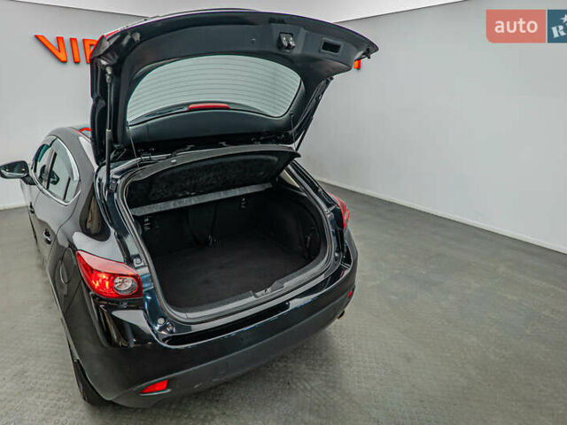 Мазда 3, объемом двигателя 1.5 л и пробегом 215 тыс. км за 11564 $, фото 6 на Automoto.ua