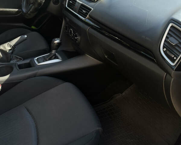 Мазда 3, объемом двигателя 2 л и пробегом 190 тыс. км за 8700 $, фото 9 на Automoto.ua