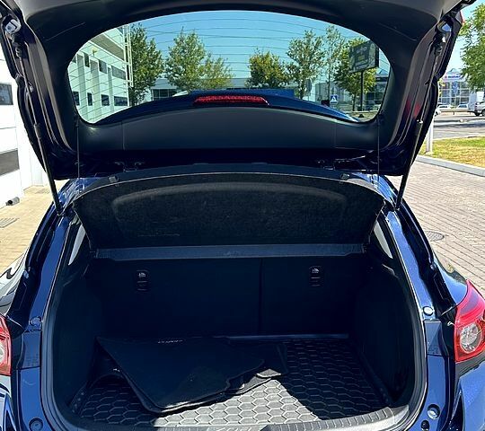 Мазда 3, объемом двигателя 1.5 л и пробегом 74 тыс. км за 12399 $, фото 1 на Automoto.ua