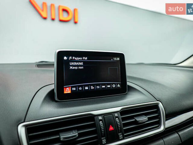 Мазда 3, объемом двигателя 1.5 л и пробегом 215 тыс. км за 11564 $, фото 13 на Automoto.ua