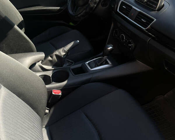 Мазда 3, объемом двигателя 2 л и пробегом 190 тыс. км за 8700 $, фото 10 на Automoto.ua