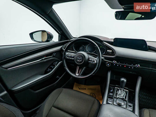 Мазда 3, объемом двигателя 1.5 л и пробегом 87 тыс. км за 17932 $, фото 10 на Automoto.ua