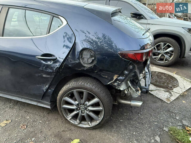 Мазда 3, объемом двигателя 0 л и пробегом 116 тыс. км за 14000 $, фото 9 на Automoto.ua