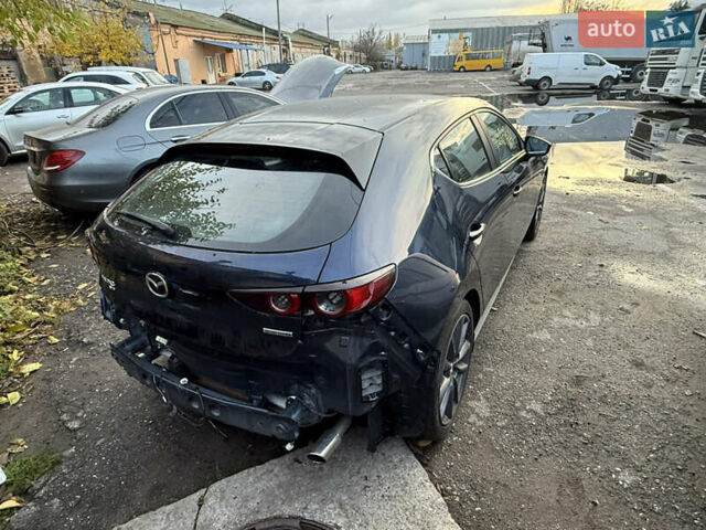 Мазда 3, объемом двигателя 0 л и пробегом 116 тыс. км за 14000 $, фото 8 на Automoto.ua