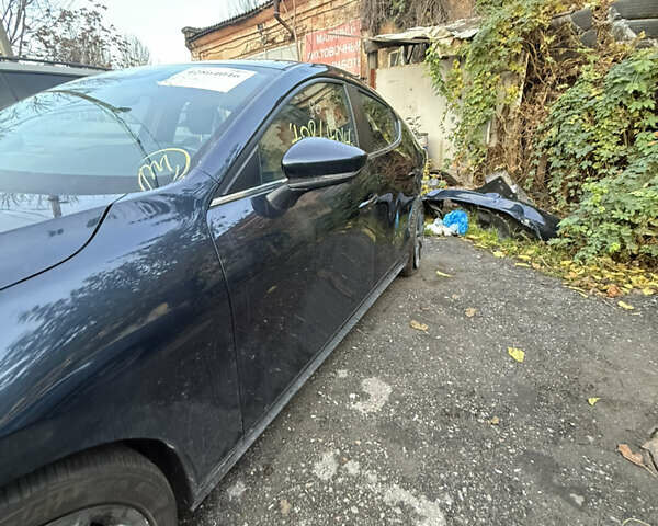 Мазда 3, объемом двигателя 0 л и пробегом 116 тыс. км за 14000 $, фото 11 на Automoto.ua