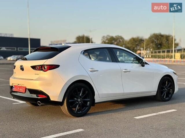 Мазда 3, объемом двигателя 0 л и пробегом 14 тыс. км за 20999 $, фото 6 на Automoto.ua