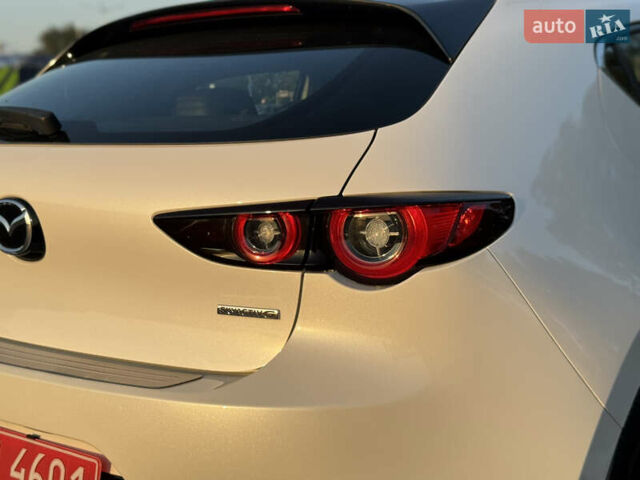 Мазда 3, объемом двигателя 0 л и пробегом 14 тыс. км за 20999 $, фото 8 на Automoto.ua