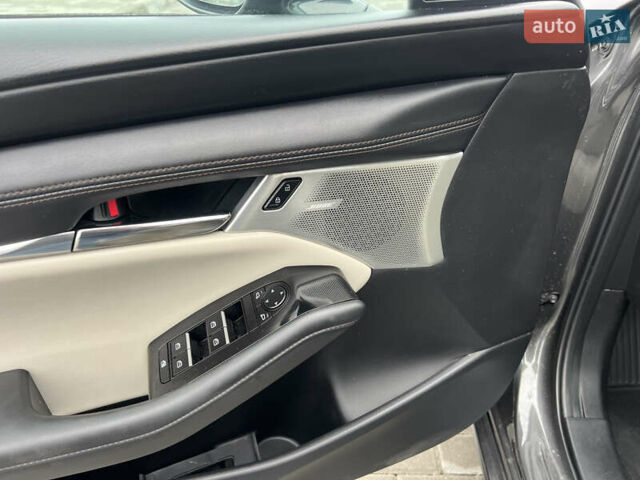 Мазда 3, объемом двигателя 2.5 л и пробегом 22 тыс. км за 17500 $, фото 16 на Automoto.ua